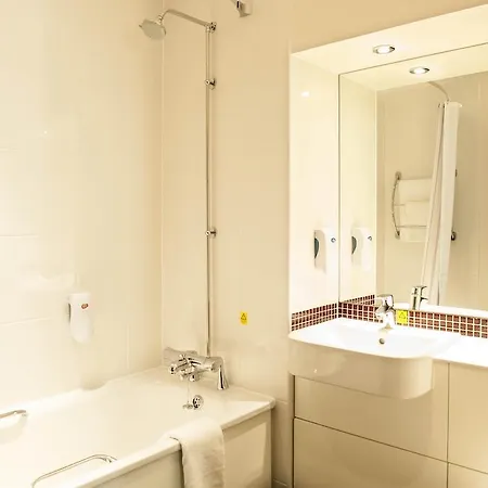 Hotel Premier Inn Barrow In Furness