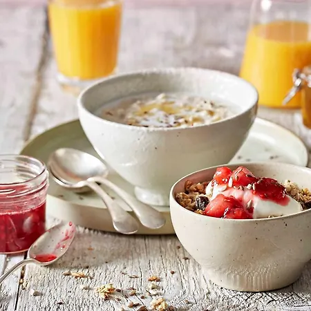 Hotel Premier Inn Barrow In Furness 3*